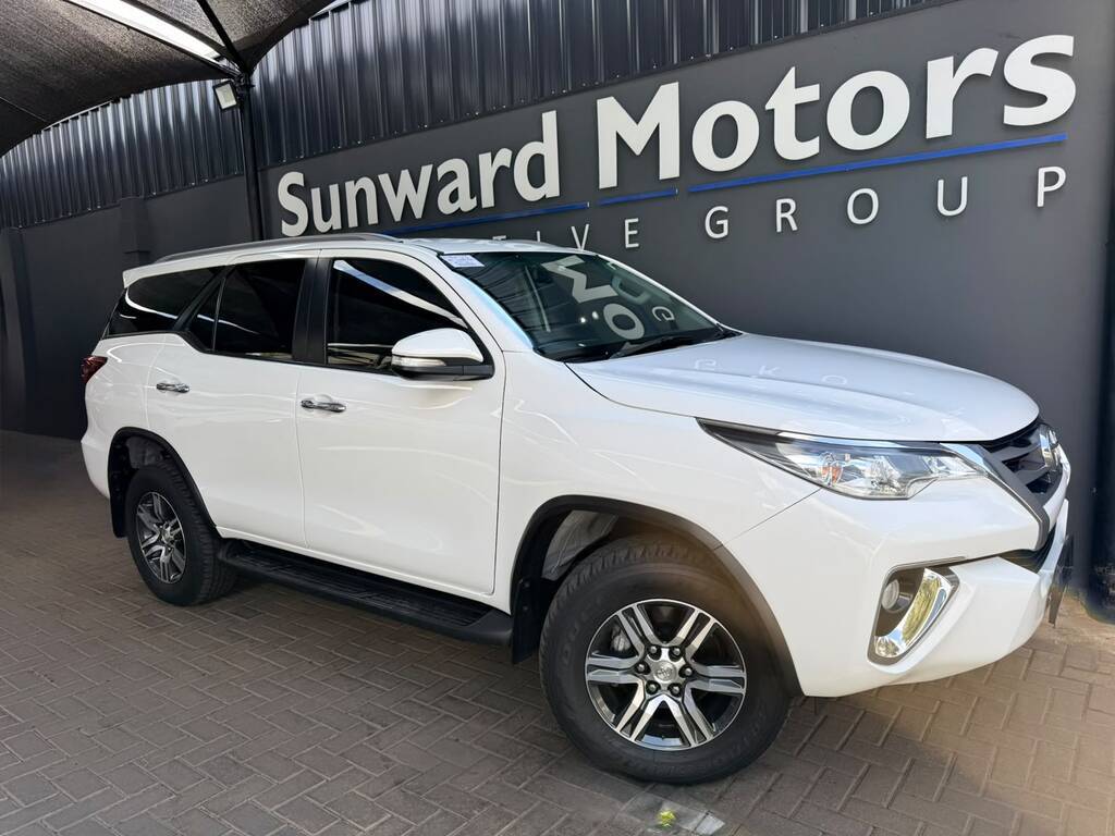 TOYOTA FORTUNER FORTUNER 2.4GD-6 R/B A/T - 1