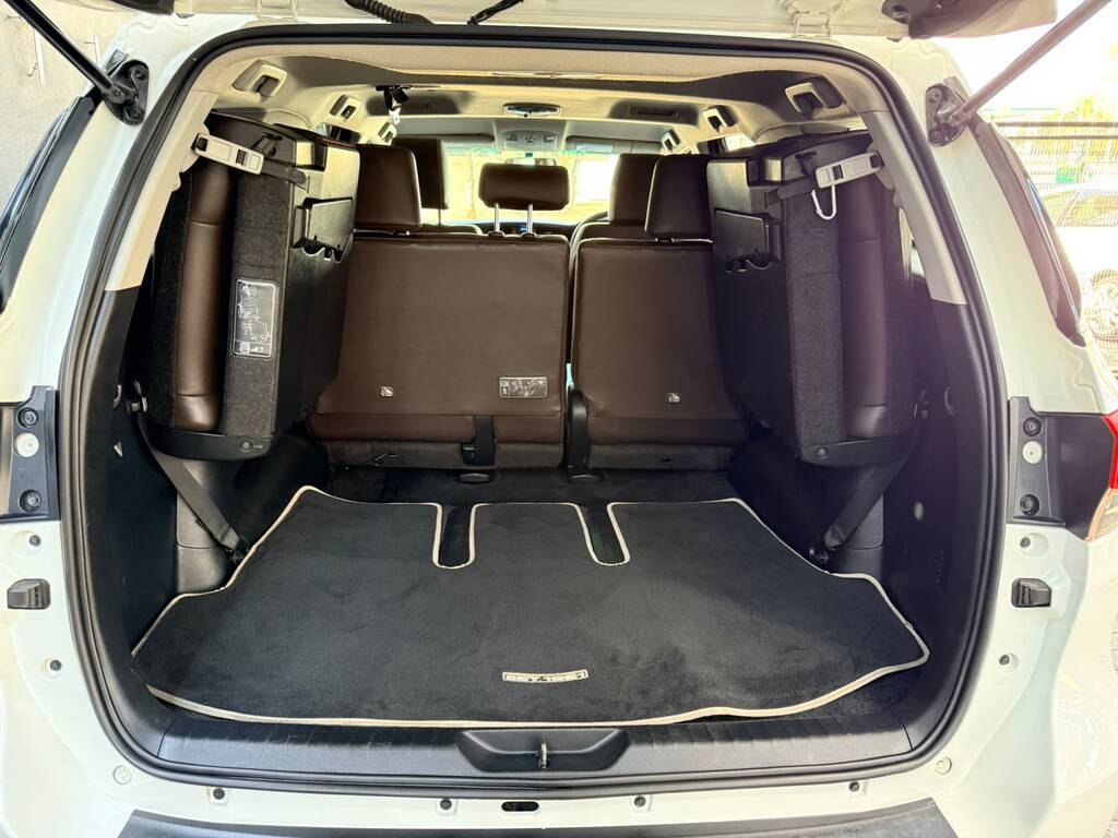 TOYOTA FORTUNER FORTUNER 2.4GD-6 R/B A/T - 11