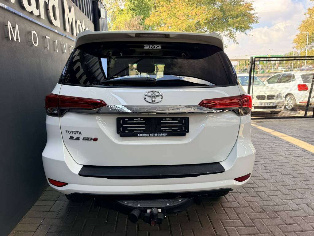 TOYOTA FORTUNER FORTUNER 2.4GD-6 R/B A/T - 13