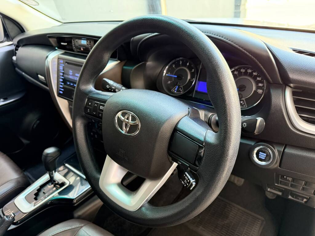 TOYOTA FORTUNER FORTUNER 2.4GD-6 R/B A/T - 5