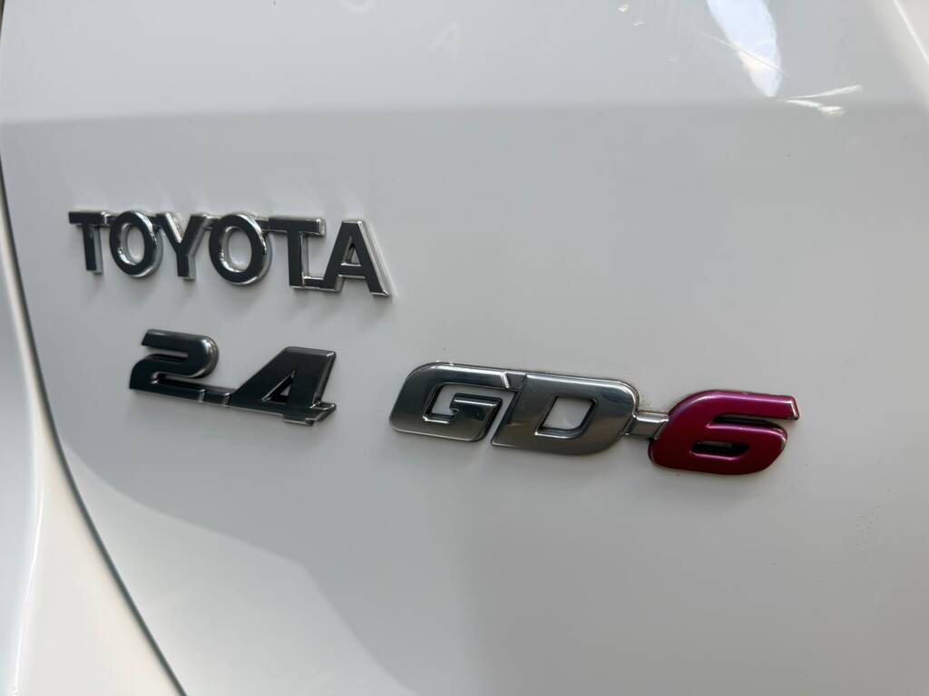 TOYOTA FORTUNER FORTUNER 2.4GD-6 R/B A/T - 9