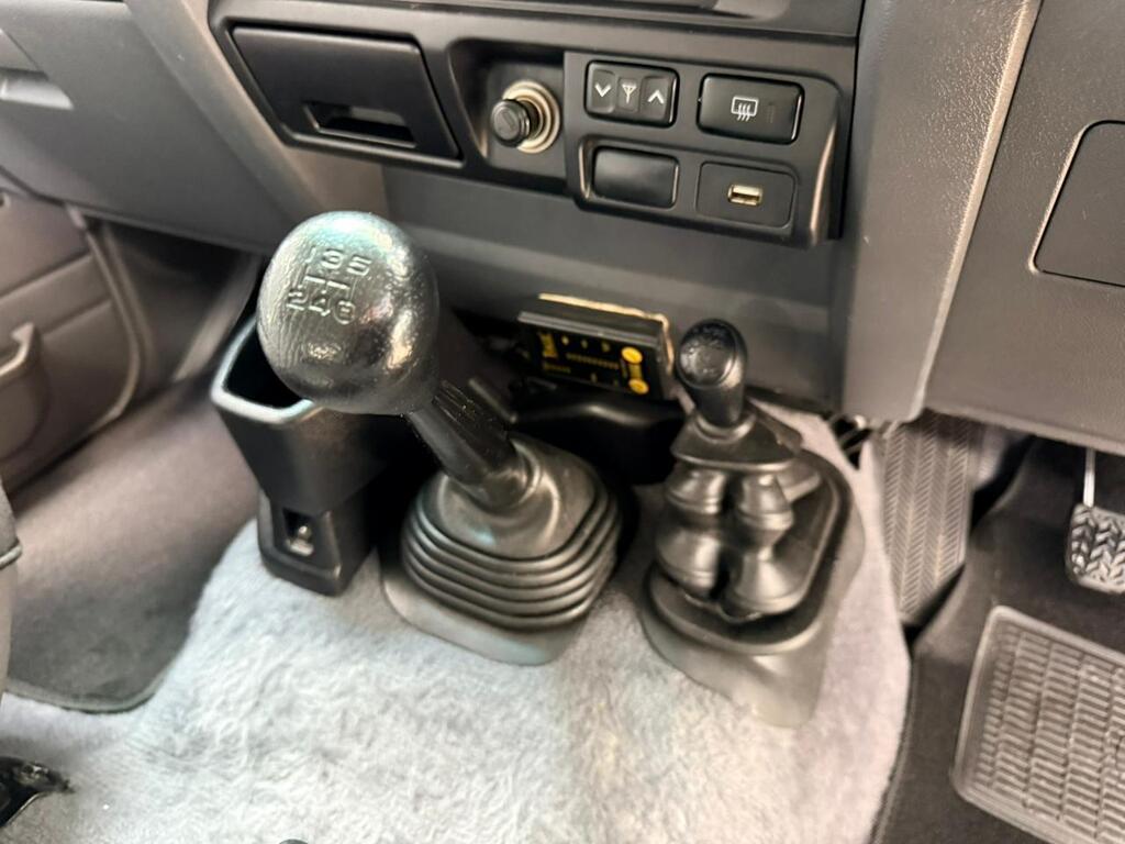TOYOTA LANDCRUISER 70 SERIE LANDCRUISER 76 4.5D V8 S/W - 10