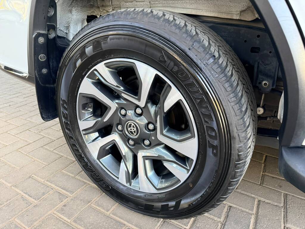 TOYOTA FORTUNER FORTUNER 2.8GD-6 R/B A/T - 11