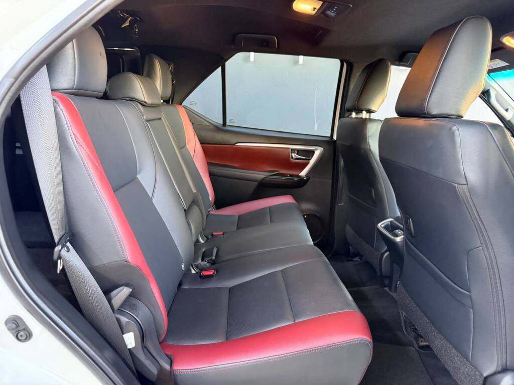 TOYOTA FORTUNER FORTUNER 2.8GD-6 R/B A/T - 13