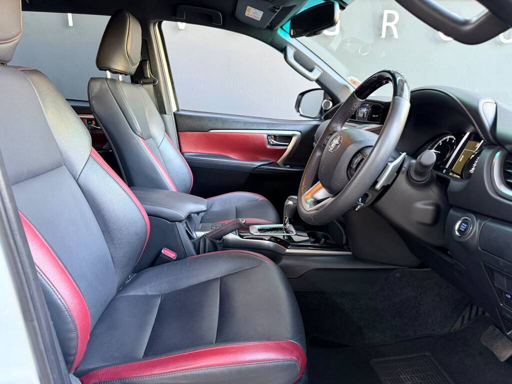TOYOTA FORTUNER FORTUNER 2.8GD-6 R/B A/T - 6