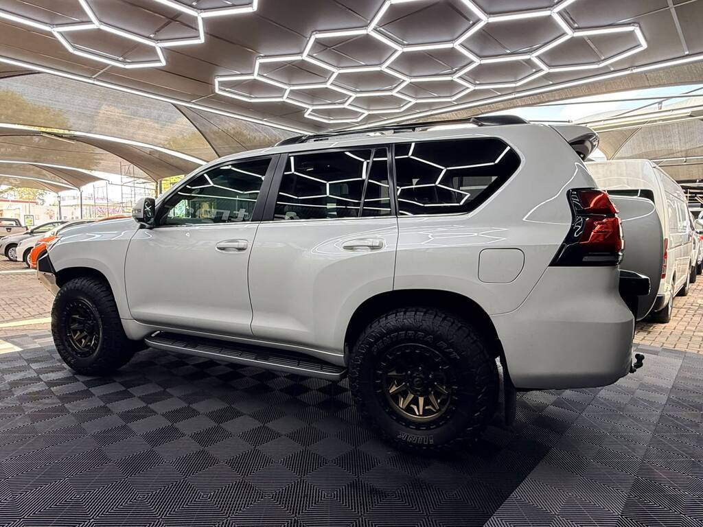 TOYOTA PRADO PRADO VX-L 3.0D A/T - 17