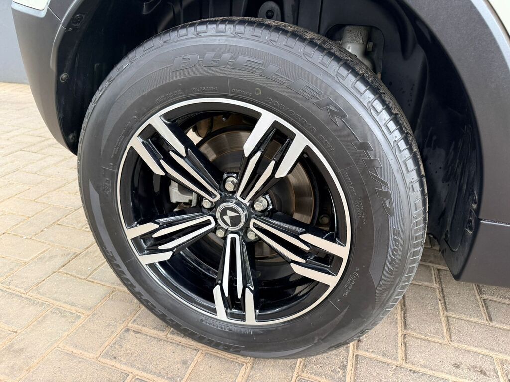 MAHINDRA XUV300 XUV300 1.2T (W4) - 11