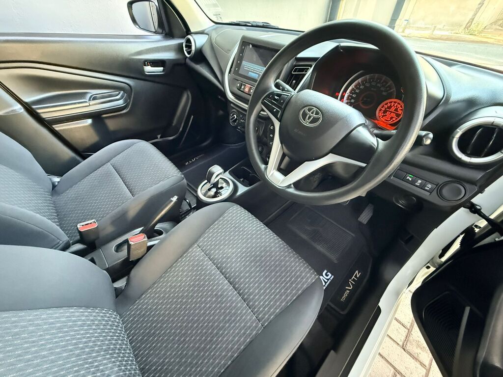 TOYOTA VITZ VITZ 1.0 XR AMT - 3