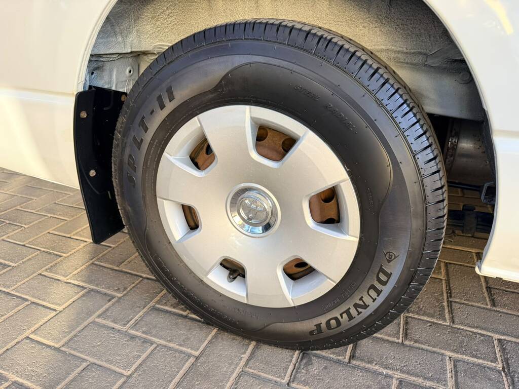 TOYOTA QUANTUM QUANTUM 2.7 LWB F/C P/V - 8
