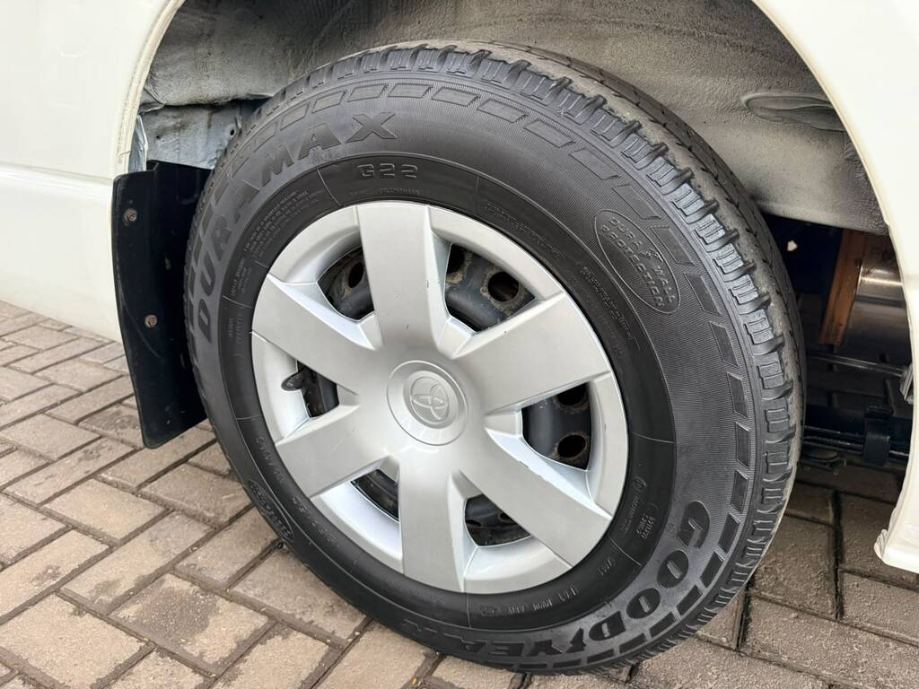 TOYOTA QUANTUM QUANTUM 2.7 LWB F/C P/V - 7