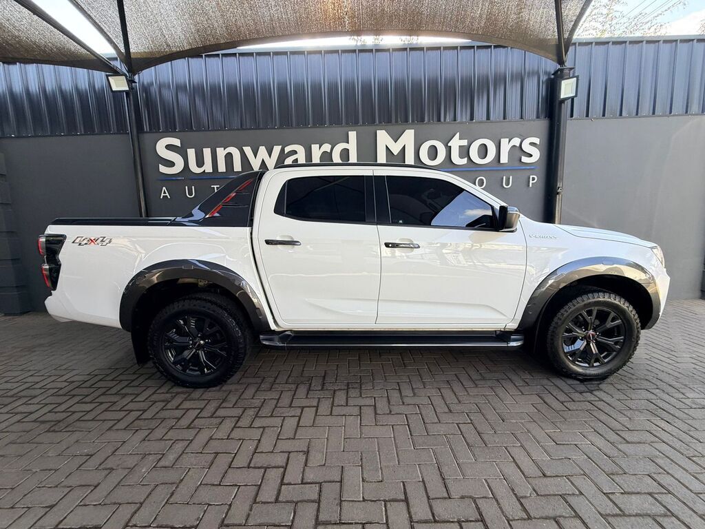 ISUZU D-MAX D-MAX 3.0 Ddi V-CROSS HR 4X4 A/T D/C P/U - 16