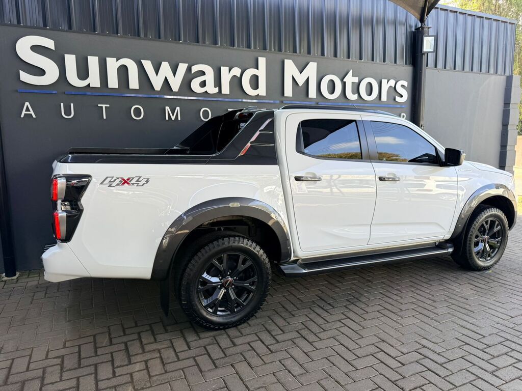 ISUZU D-MAX D-MAX 3.0 Ddi V-CROSS HR 4X4 A/T D/C P/U - 4