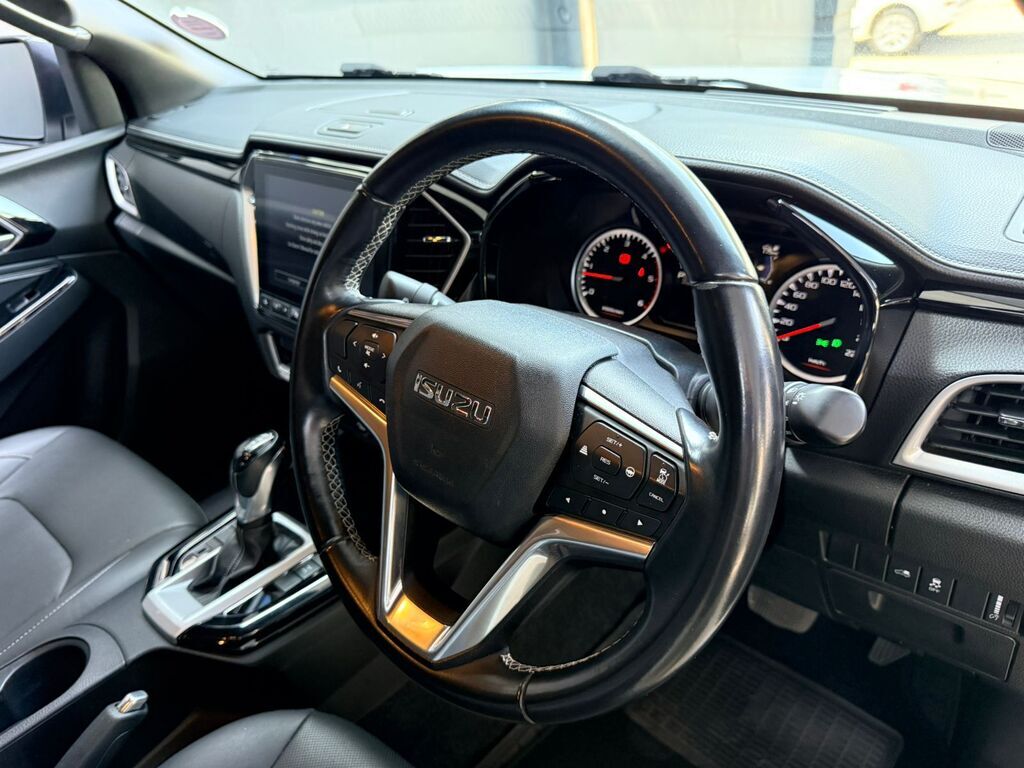 ISUZU D-MAX D-MAX 3.0 Ddi V-CROSS HR 4X4 A/T D/C P/U - 5