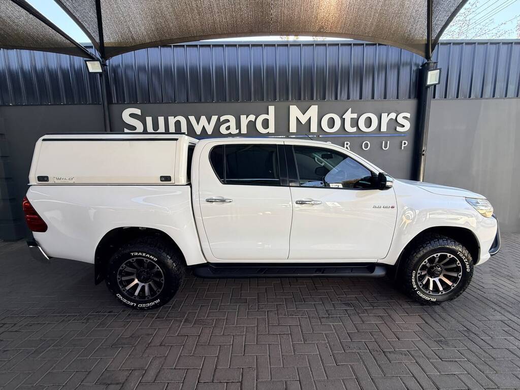 TOYOTA HILUX HILUX 2.8 GD-6 RB RAIDER A/T P/U D/C - 17
