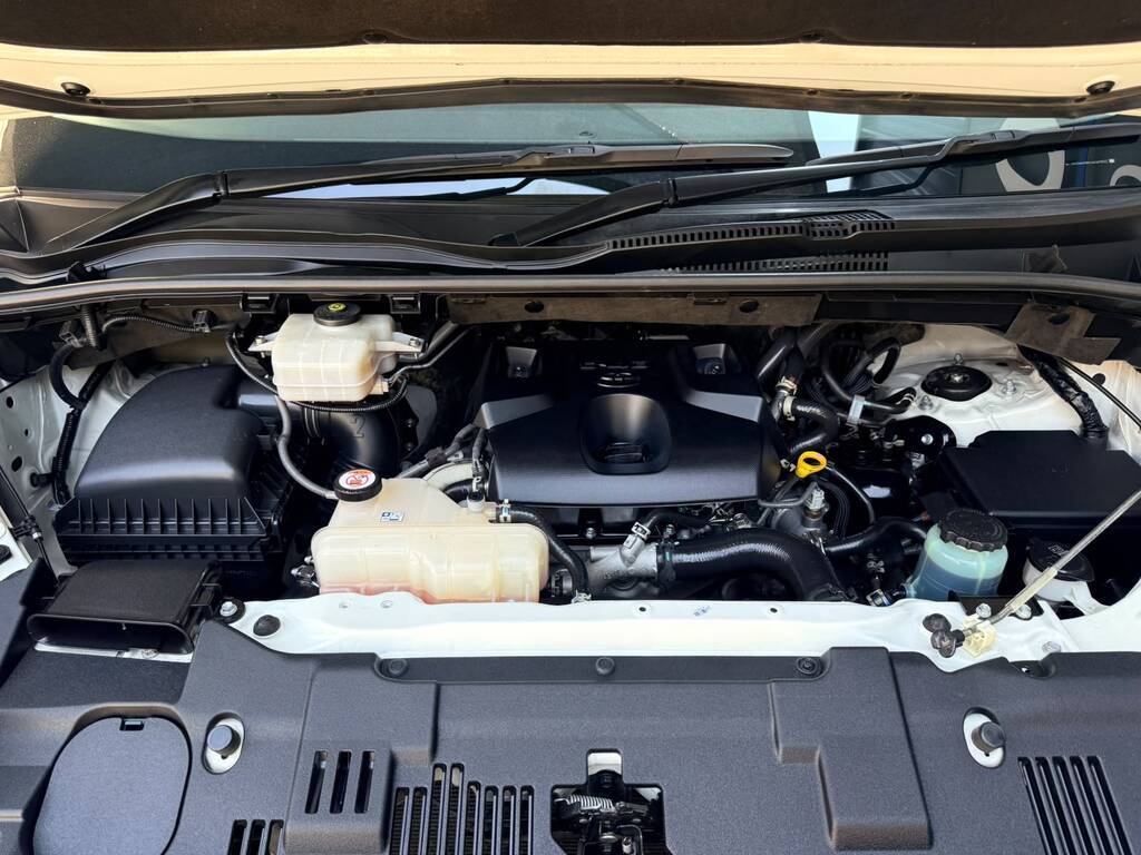 TOYOTA QUANTUM QUANTUM 2.8 GL SLWB A/T 14 SEAT - 13