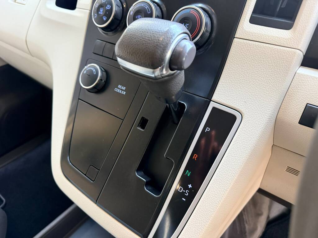 TOYOTA QUANTUM QUANTUM 2.8 GL SLWB A/T 14 SEAT - 6