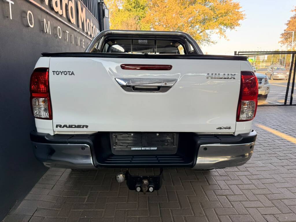 TOYOTA HILUX HILUX 2.4 GD-6 RAIDER 4X4 P/U D/C - 15