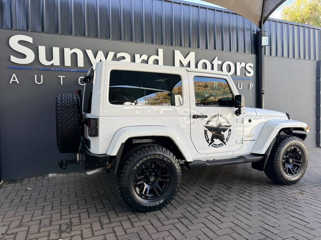 JEEP WRANGLER WRANGLER SAHARA 3.6L V6 A/T 2DR - 2