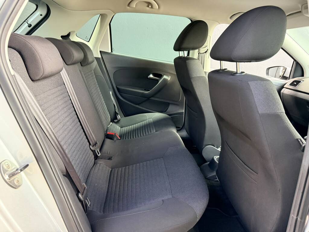 VOLKSWAGEN POLO POLO 1.4 COMFORTLINE 5DR - 12