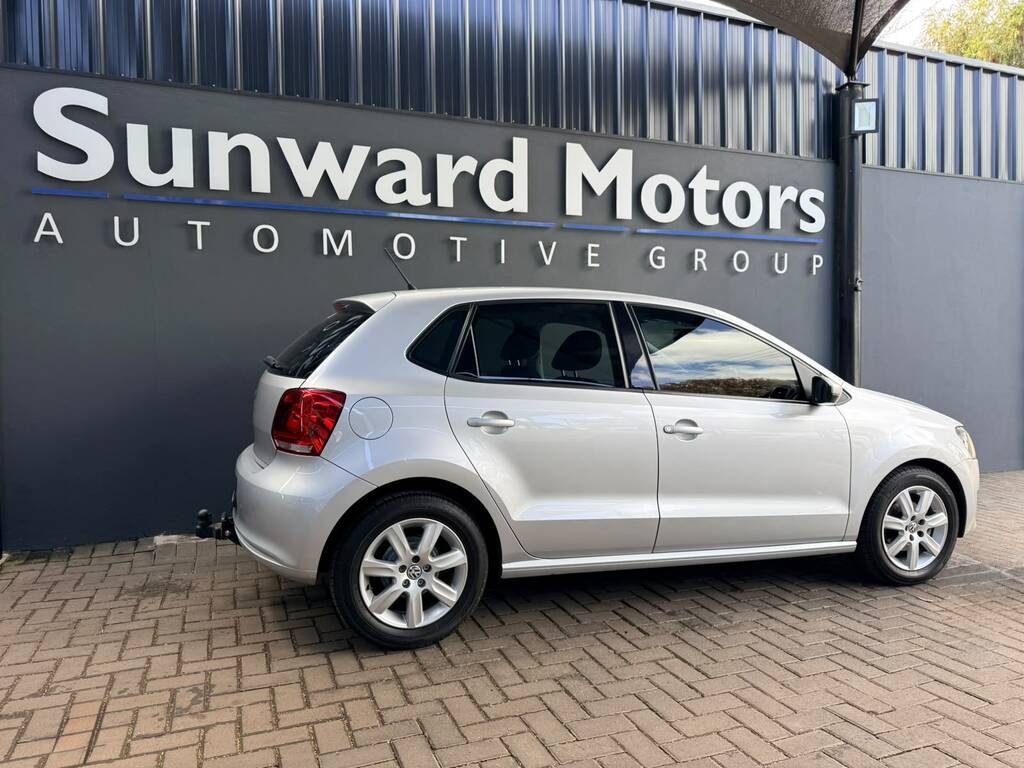VOLKSWAGEN POLO POLO 1.4 COMFORTLINE 5DR - 2