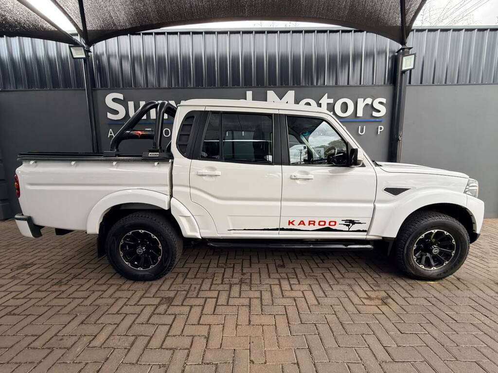 MAHINDRA PIK UP PIK UP 2.2 MHAWK S11 A/T P/U D/C - 17