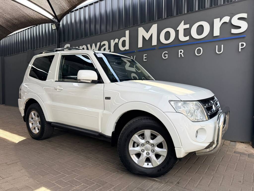 MITSUBISHI PAJERO PAJERO 3.2 Di - Dc GLS SWB A/T - 1