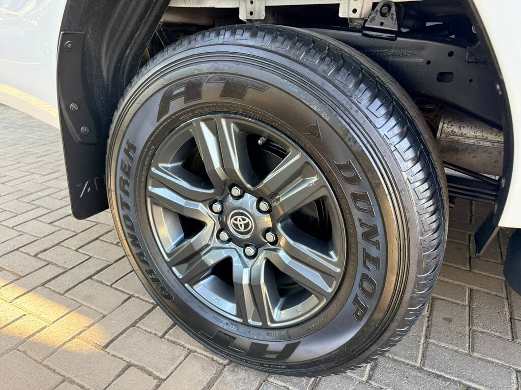 TOYOTA HILUX HILUX 2.4 GD-6 RAIDER 4X4 P/U D/C - 14