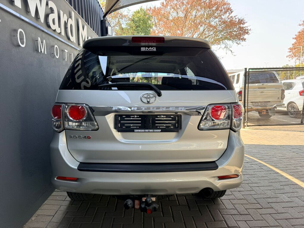 TOYOTA FORTUNER FORTUNER 3.0D-4D R/B A/T - 11
