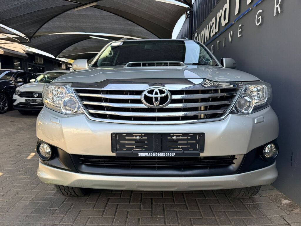 TOYOTA FORTUNER FORTUNER 3.0D-4D R/B A/T - 14