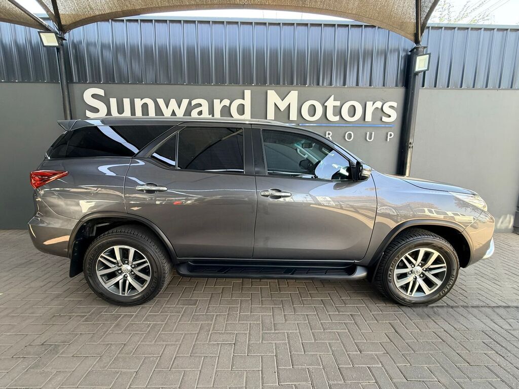 TOYOTA FORTUNER FORTUNER 4.0 V6 4X4 A/T - 17