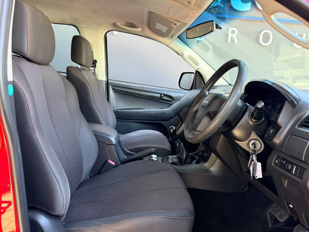 ISUZU D-MAX D-MAX 250 HO HI-RIDE 4X4 D/C P/U - 12