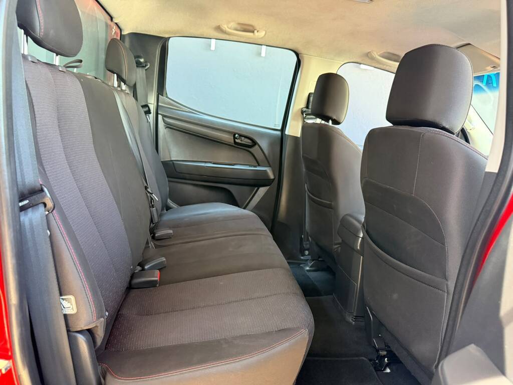 ISUZU D-MAX D-MAX 250 HO HI-RIDE 4X4 D/C P/U - 9