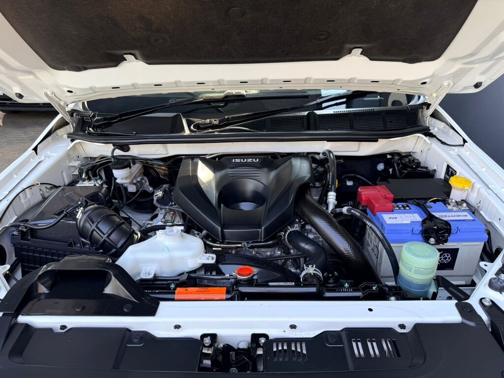 ISUZU MU-X MU-X 3.0D HR LSE A/T - 17