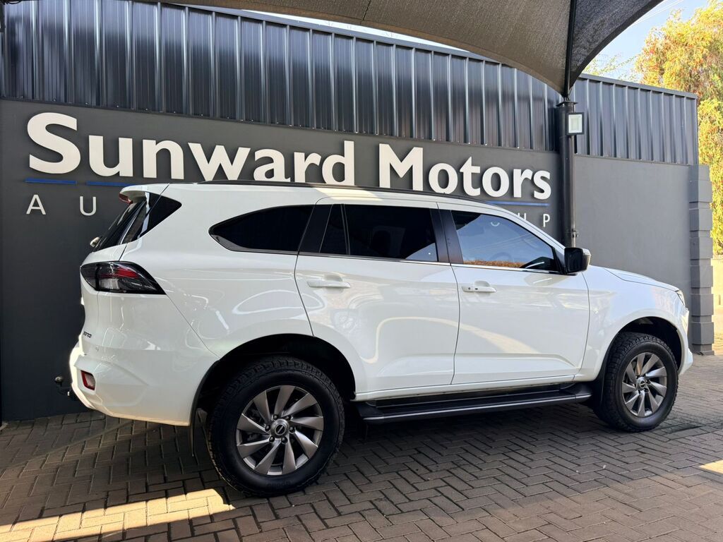 ISUZU MU-X MU-X 3.0D HR LSE A/T - 2