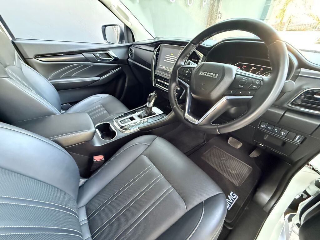 ISUZU MU-X MU-X 3.0D HR LSE A/T - 3