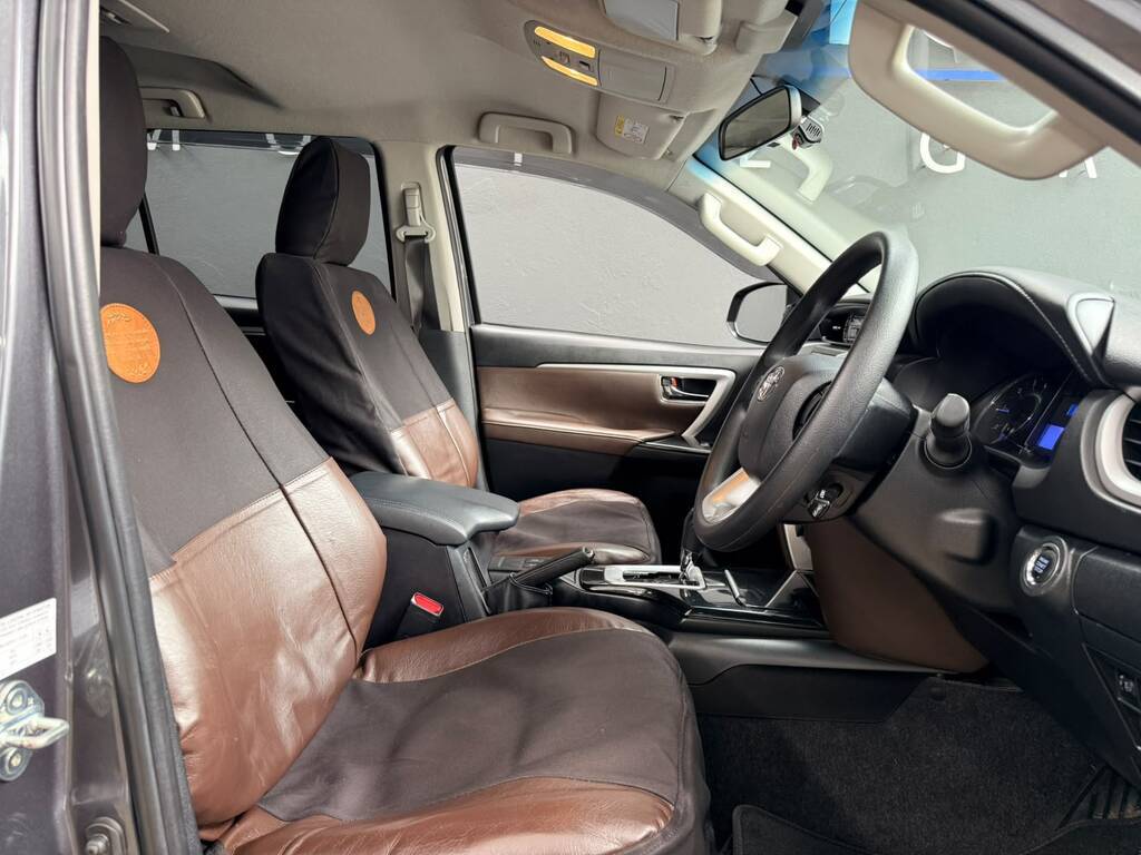 TOYOTA FORTUNER FORTUNER 2.4GD-6 R/B A/T - 5