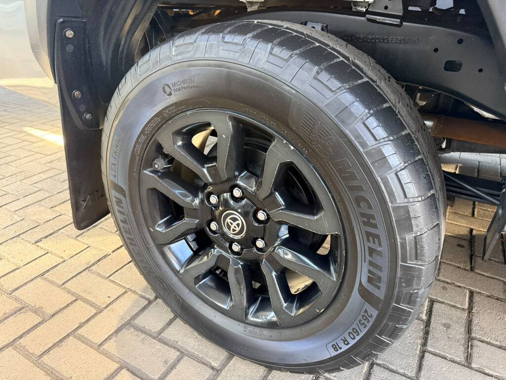 TOYOTA HILUX HILUX 2.8 GD-6 RB LEGEND 4X4 A/T P/U E/CAB - 12