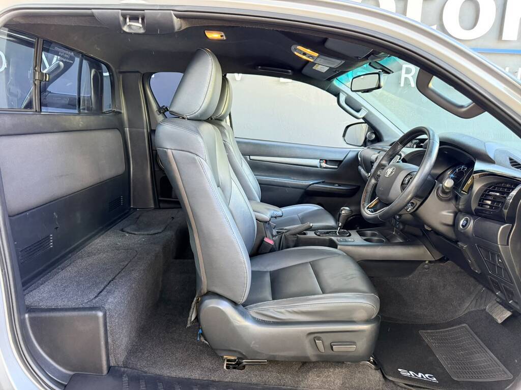 TOYOTA HILUX HILUX 2.8 GD-6 RB LEGEND 4X4 A/T P/U E/CAB - 13