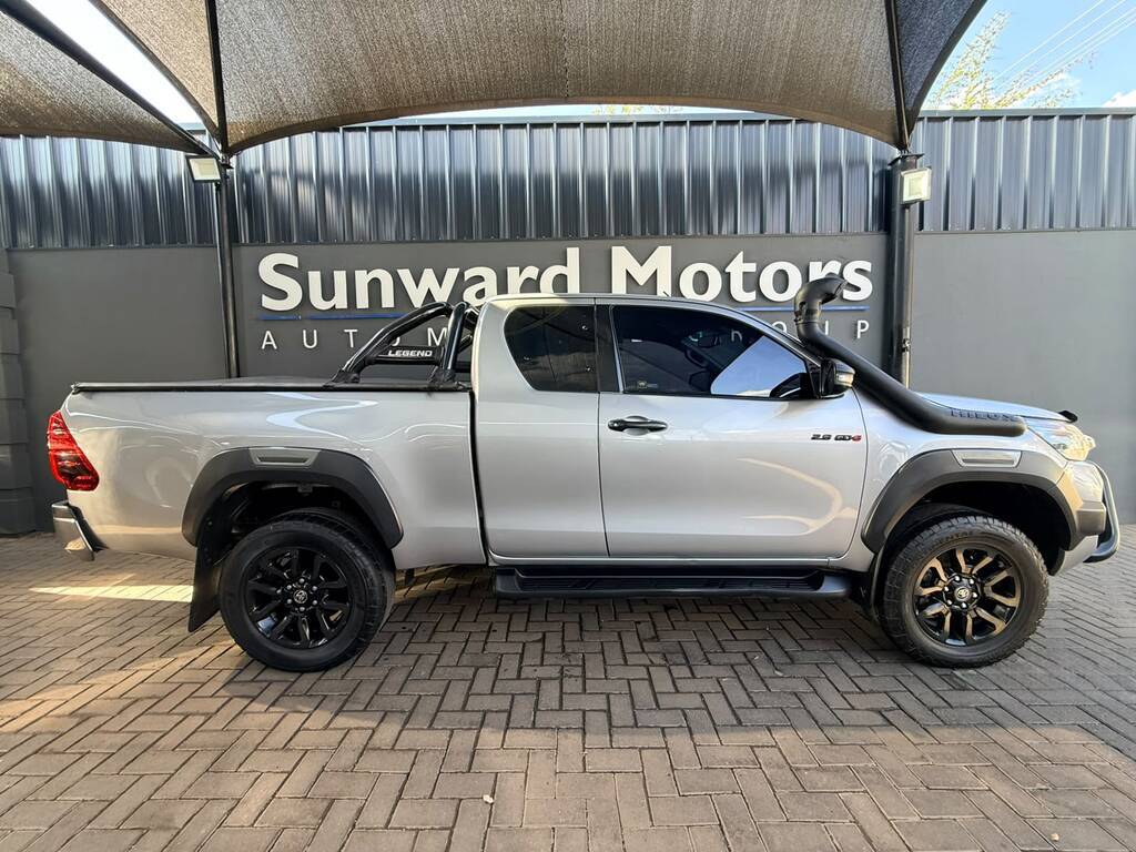TOYOTA HILUX HILUX 2.8 GD-6 RB LEGEND 4X4 A/T P/U E/CAB - 18
