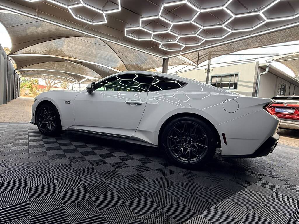 FORD MUSTANG MUSTANG 5.0 GT A/T - 15