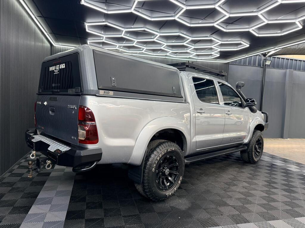 TOYOTA HI-LUX HILUX 3.0 D-4D LEGEND 45 4X4 A/T P/U D/C - 4