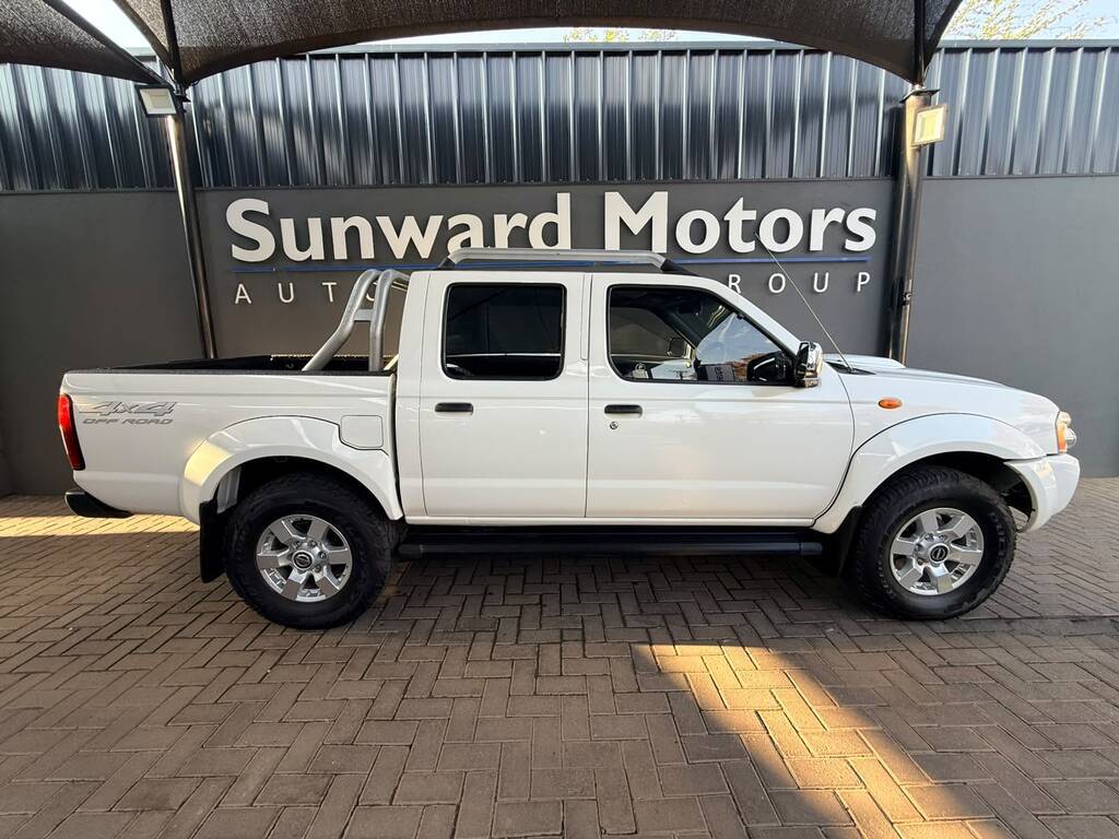 NISSAN HARDBODY HARDBODY NP300 2.5 TDi 4X4 P/U D/C - 16