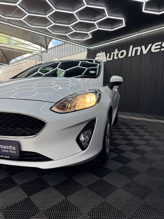 FORD FIESTA FIESTA 1.0 ECOBOOST TREND 5DR A/T - 17