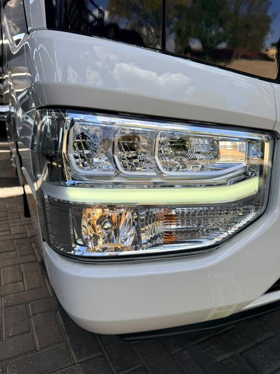 TOYOTA QUANTAM COASTER 2.8D GL A/T 23 SEATER B/S - 14