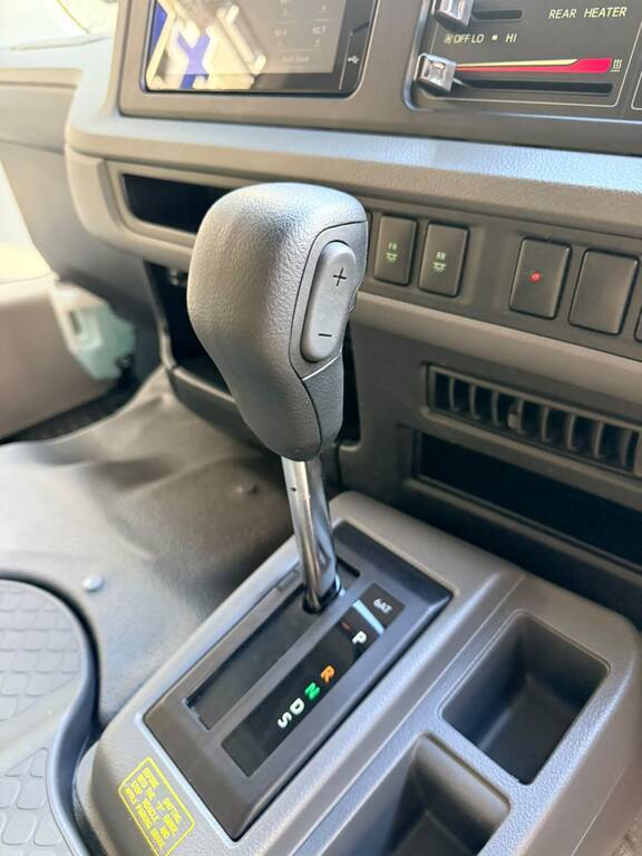 TOYOTA QUANTAM COASTER 2.8D GL A/T 23 SEATER B/S - 5