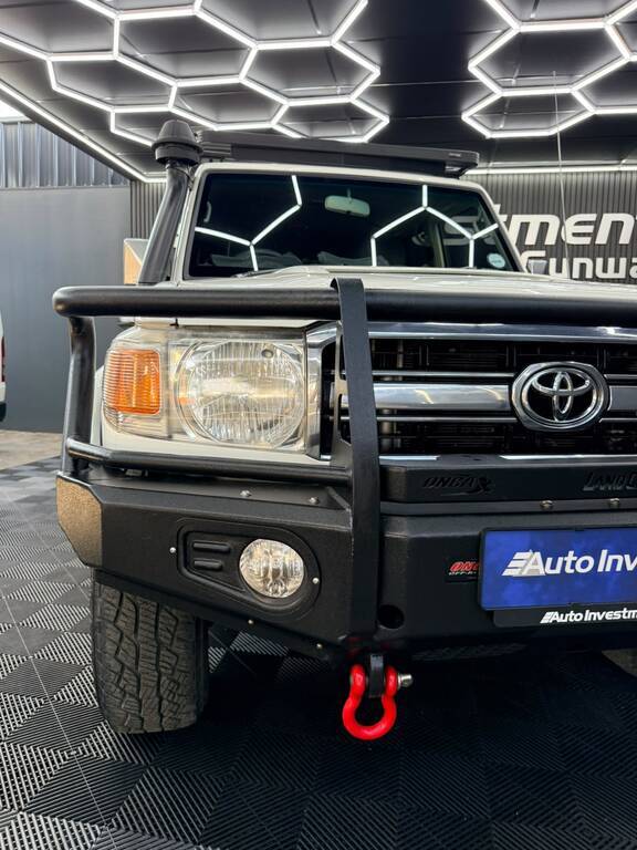 TOYOTA LANDCRUISER 70 SERIE LANDCRUISER 76 4.5D V8 S/W - 13
