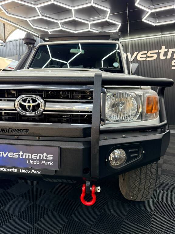 TOYOTA LANDCRUISER 70 SERIE LANDCRUISER 76 4.5D V8 S/W - 16