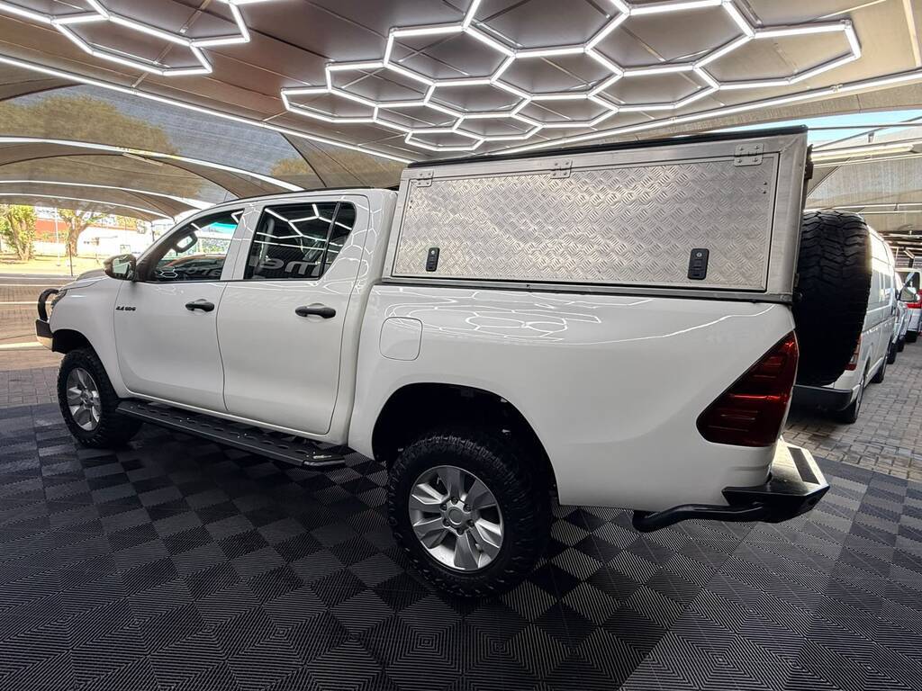 TOYOTA HILUX HILUX 2.4 GD-6 SRX 4X4 A/T P/U D/C - 13