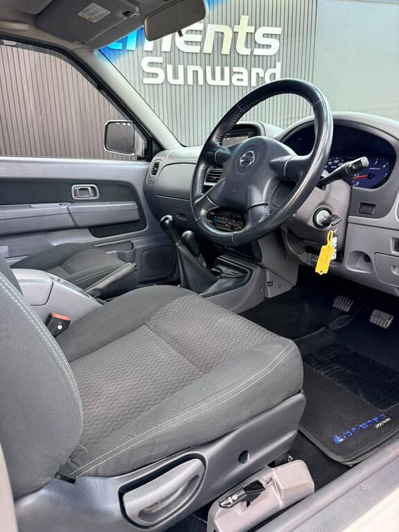 NISSAN HARDBODY HARDBODY NP300 2.5 TDi 4X4 P/U D/C - 14
