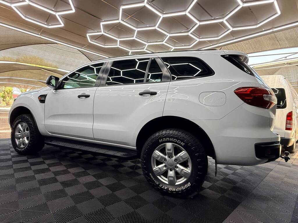 FORD EVEREST EVEREST 2.2 TDCi  XLS A/T - 17